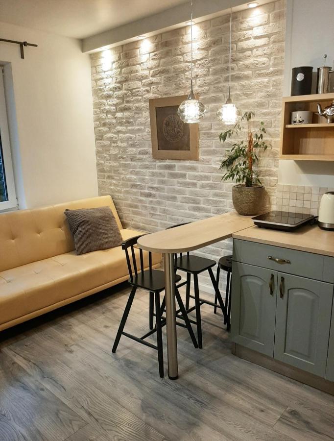 New! Cozy Apartment With Free Guarded Parking Riga Exterior photo